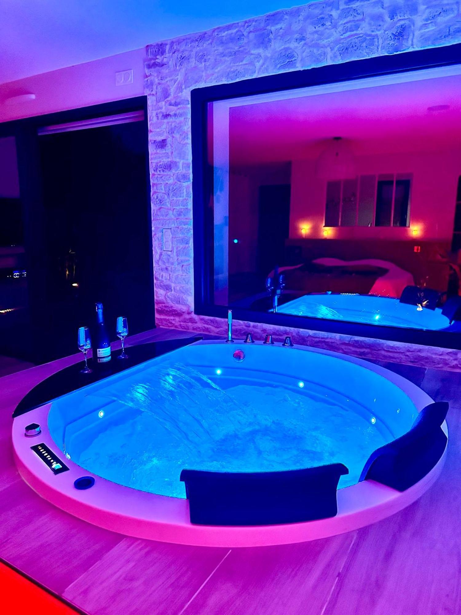 Les Suites Du Payre - Suite Romance Saint-Hilaire-de-Talmont Dış mekan fotoğraf