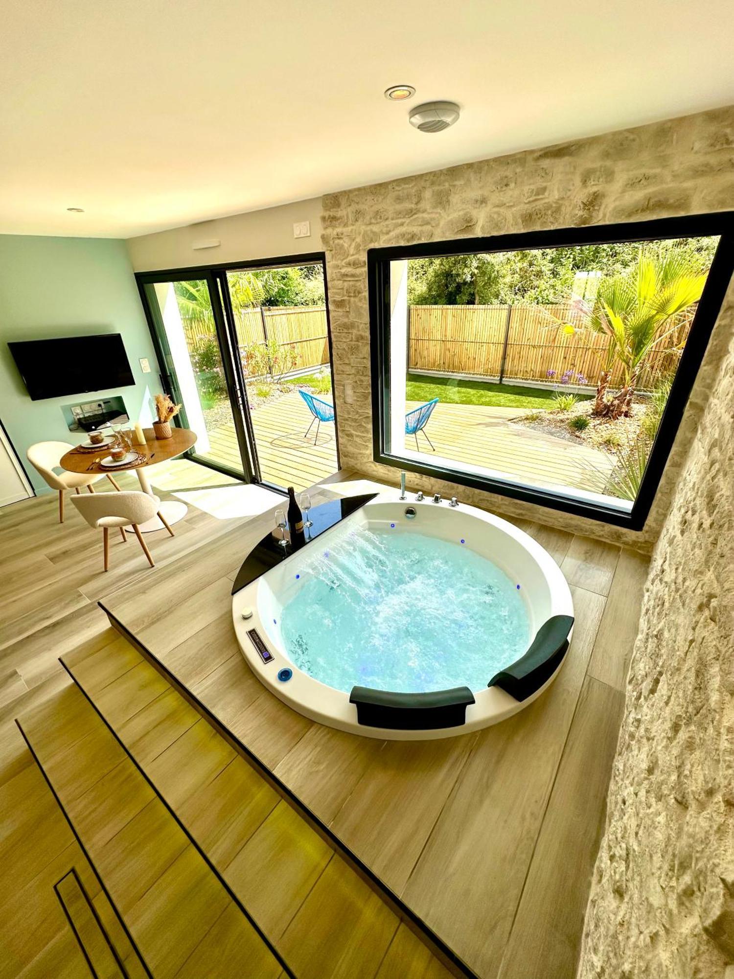 Les Suites Du Payre - Suite Romance Saint-Hilaire-de-Talmont Dış mekan fotoğraf