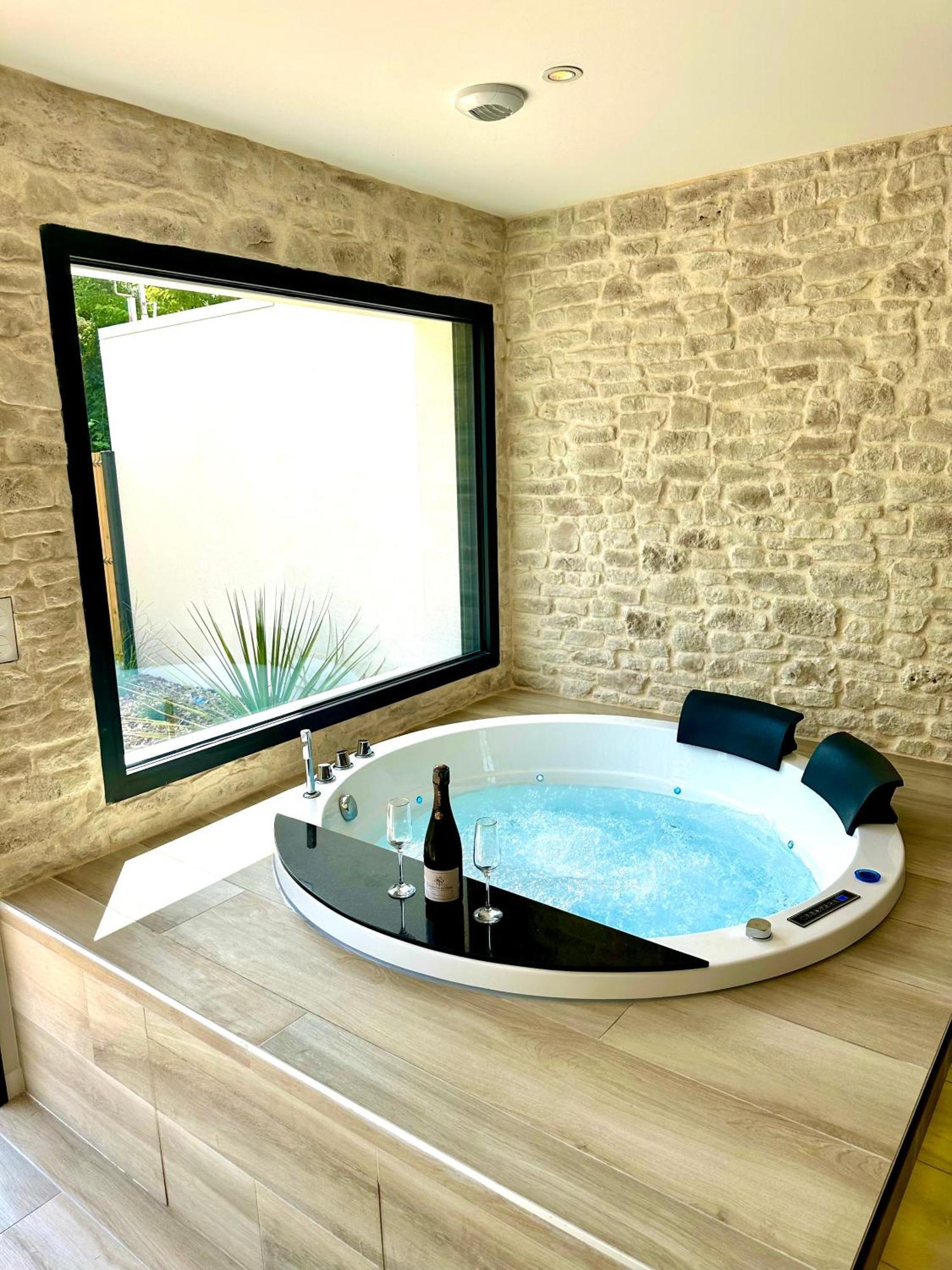 Les Suites Du Payre - Suite Romance Saint-Hilaire-de-Talmont Dış mekan fotoğraf