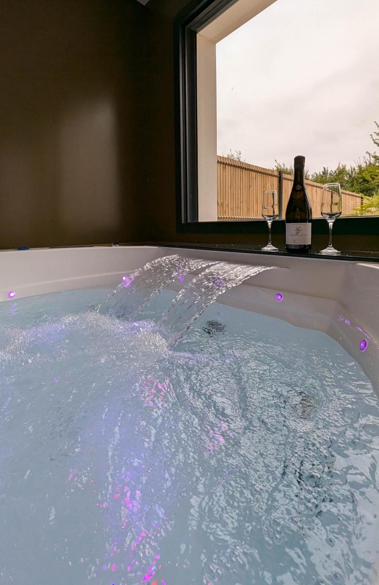 Les Suites Du Payre - Suite Romance Saint-Hilaire-de-Talmont Dış mekan fotoğraf
